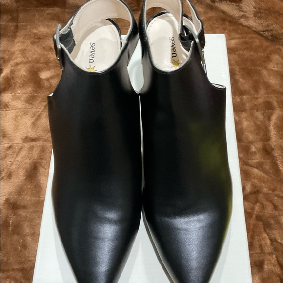 Seven Dials Sherly Black Pointed Toe Bootie Pumps - Picture 2 of 2